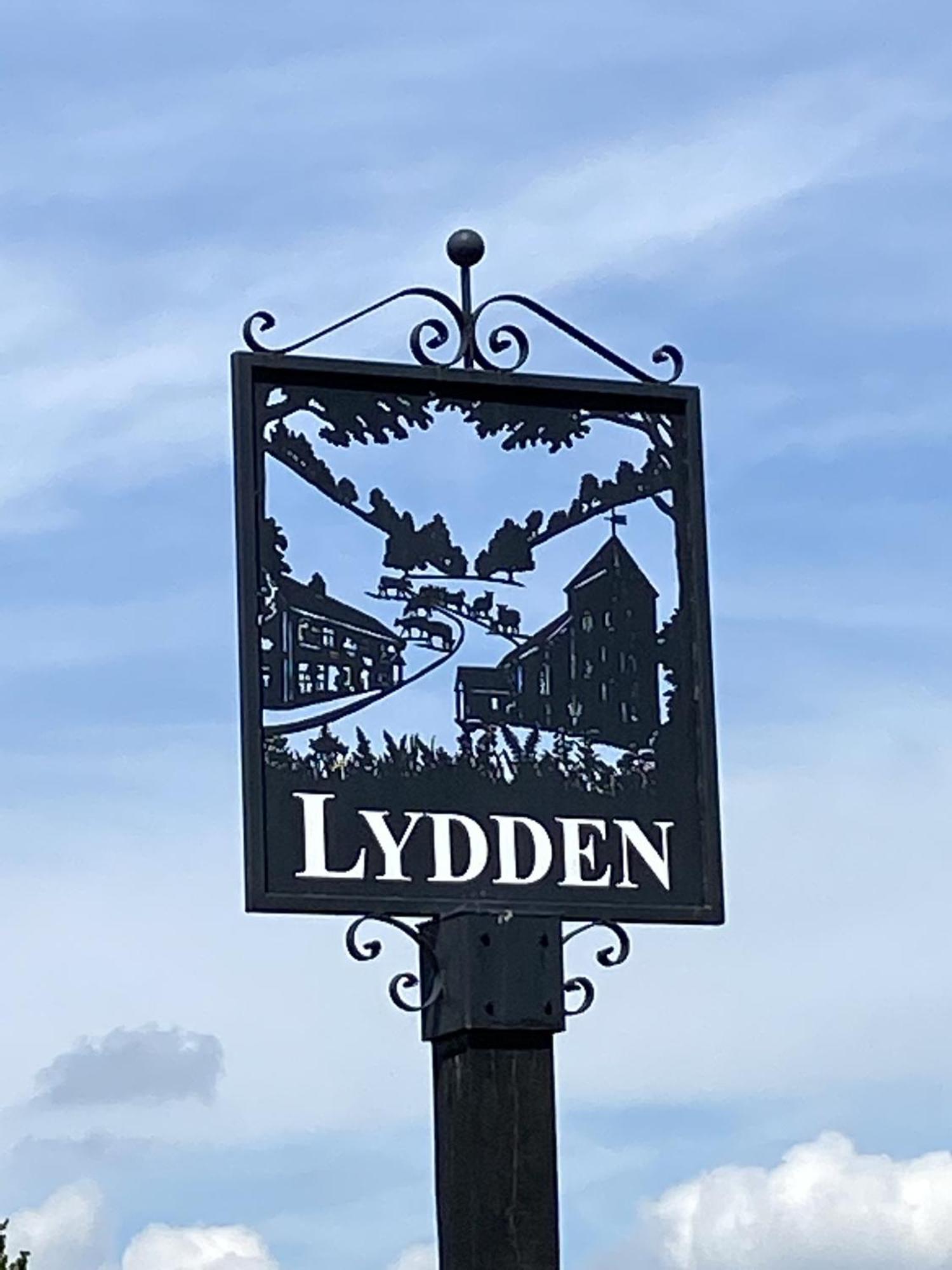Bed and breakfast The Lydden Bell Extérieur photo